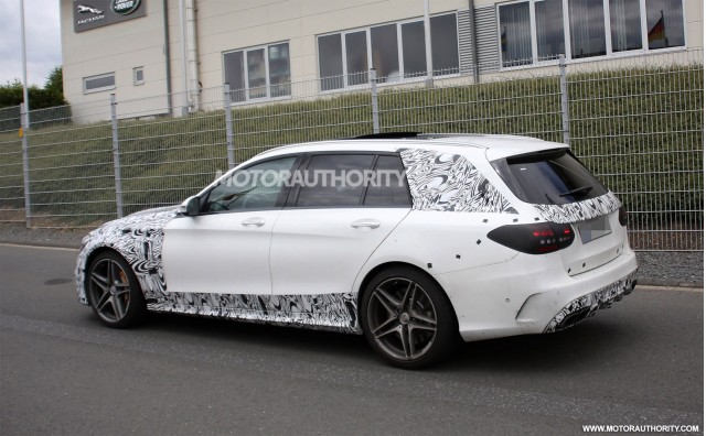 2014 - [Mercedes] Classe C [W205- S205] - Page 32 2015-mercedes-benz-c63-amg-estate-spy-shots_100471078_m