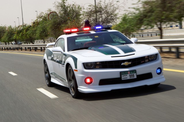 [GAMEPLAY]: SHOOTING STAR - Página 18 Dubai-police-chevrolet-camaro-ss_100426869_m