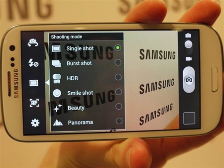 Big sale 55%-65%:SamSung Galaxy S3 I9300 = 4.900.000 (vnđ) 617_Can-canh-de-khung-Samsung-Galaxy-S3