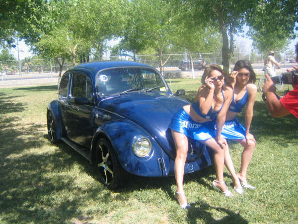 Les Pin-Ups et les Volkswagens 288509