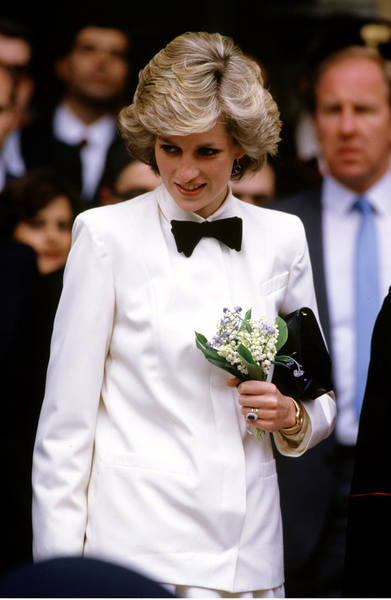 HRH Diana Princess of Wales - Page 39 34722938_m