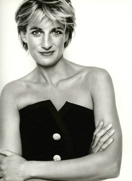 HRH Diana Princess of Wales - Page 39 34722945_m