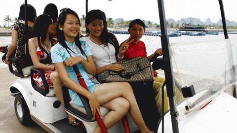 Màn 'thả lỏng' ngộ nghĩnh của các thí sinh HHVN 2010  Images2008882_9