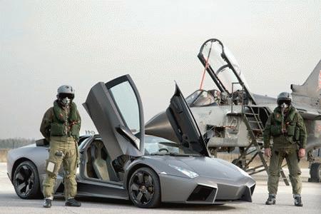 Vì sao dân chơi xe Việt mê mẩn Lamborghini? Images2064812_Reventon_vtcNov10