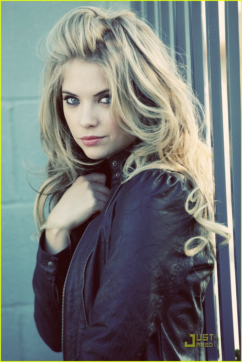 Propuesta indecente. "Gemelos Explosivos" (Harry, Edward Y ______ Steele) Hot Animaatjes-ashley-benson-17781