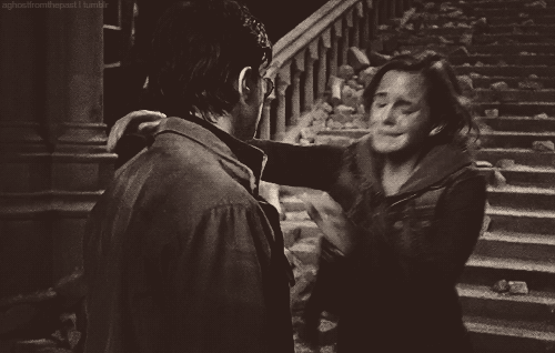 Gif ta vie ! Harry-and-Hermione-gifs-harry-potter-27867040-500-318