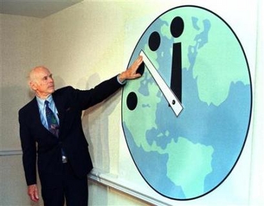 Parashikime te deshtuara per fundin e botes DoomsdayClock