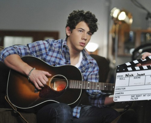 Liam Van Draken || Nick Jonas Vekkq_nick-jonas-diabetes-psa2