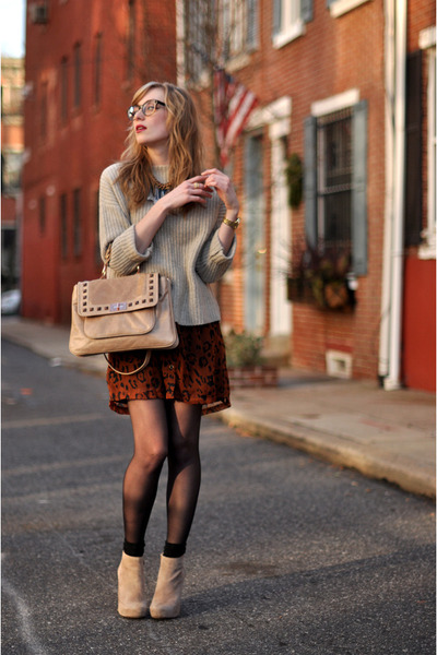 U emu ste doli? Beige-vince-camuto-boots-burnt-orange-mink-pink-dress-beige-vince-sweater_400