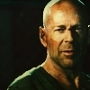 JOHN ✘ et si on prenait deux minutes pour dialoguer ? Die-Hard-4-0-bruce-willis-1013676_100_100