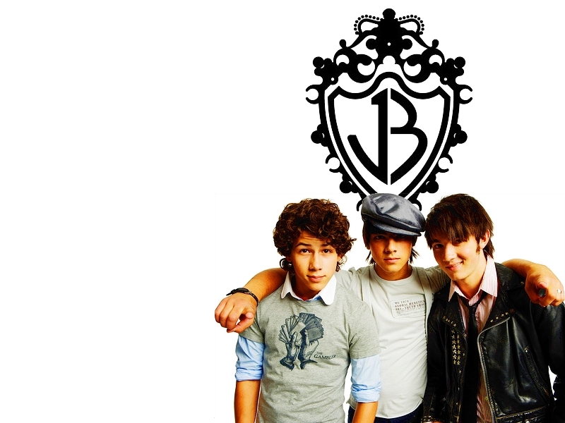 صور جوناس براذر Jonas-Brothers-the-jonas-brothers-1174107_800_600