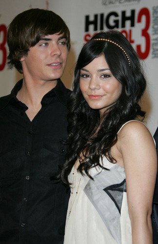 آآكبـر موسـوعـه صـور لـ zanessa مــع pink lule Zac-Vanessa-zac-efron-and-vanessa-hudgens-1212319_324_500