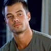 Vincent • L'amour est mort ?  Josh-josh-duhamel-1295717-100-100