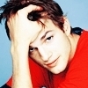 Claudia L e t h e . Ashton-ashton-kutcher-1578022-100-100