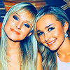 Busco un chico para un romance y Hermana *-* Kristen-Bell-Hayden-Panettiere-actresses-1694034-100-100