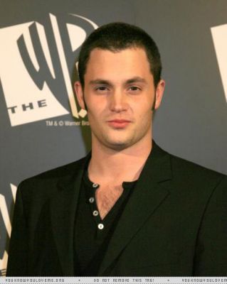 Penn Badgley Penn-Badgley-penn-badgley-1754650-319-400