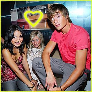 Vanessa ile Zac'i ben tanıştırdım... Vanessa-Ashley-Zac-zefron-vanny-and-blondie-1795497-300-300