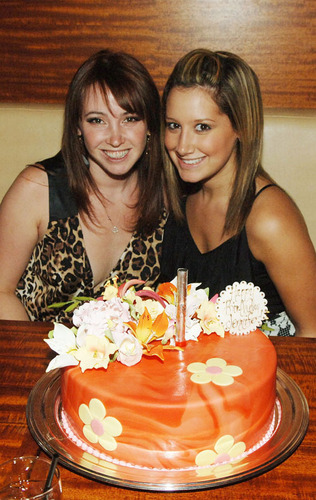 Ashley Hosts Birthday Bash for her sister at The Bank Nightclub - September 19 2008 - Page 2 Ashley-ashley-tisdale-2381635-316-500