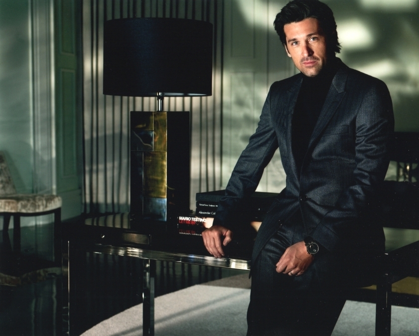 أجمل بدل شبابيه لـــ2011 روعه  New-Versace-Ad-X-patrick-dempsey-2363282-835-671