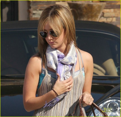 Ashley leaving her house earlier in the day - September 25 2008 Ashley-ashley-tisdale-2421176-500-484