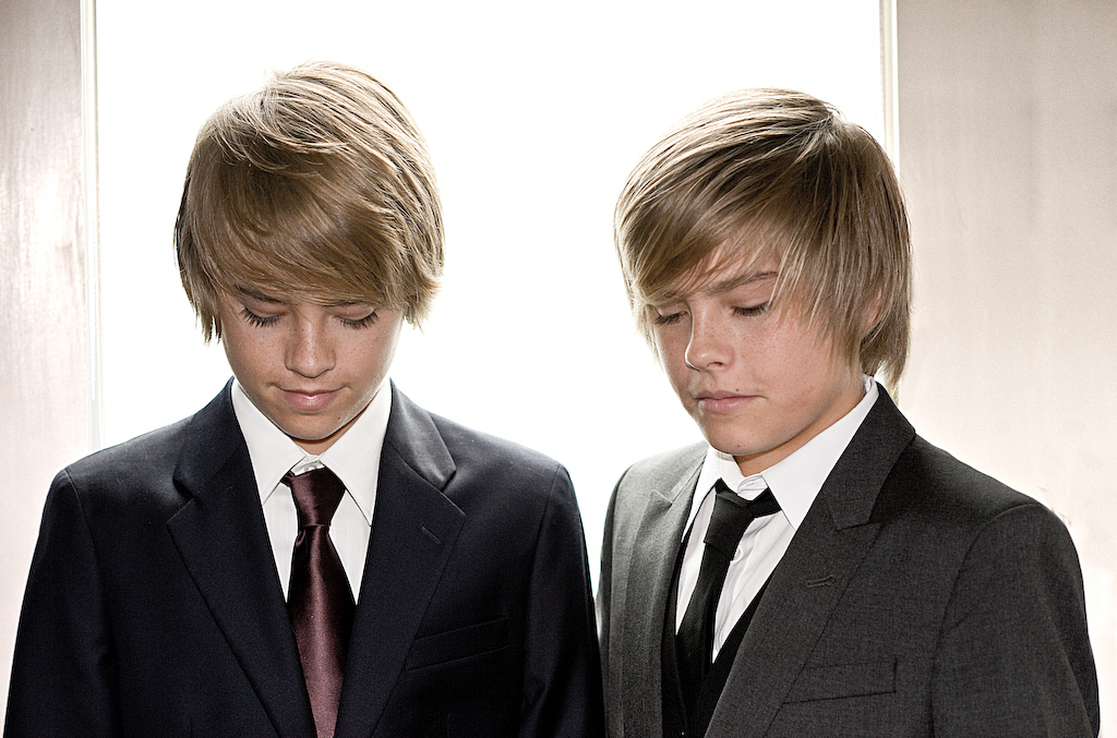 Cole and Dylan Sprouse Cole-and-dylan-the-sprouse-brothers-2511501-1024-677