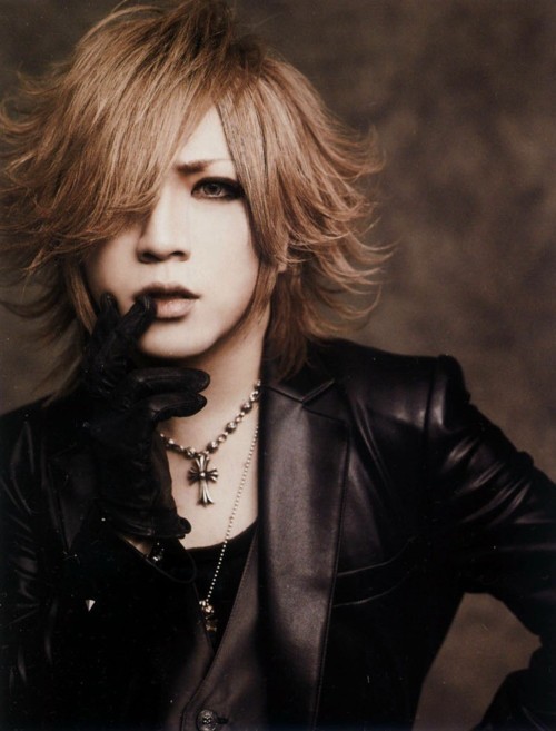 نادي فرقة the gazette Ruki-the-gazette-18599676-500-657