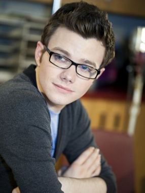 Inscripciones del FanClub Chris Colfer - Página 2 286px-Chris_Colfer_-_Glasses