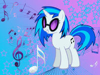 Vinyl Scratch 201px-Vinyl-Scratch-my-little-pony-friendship-is-magic-27681023-900-675