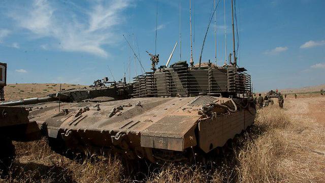 إسرائيل تحول دبابة Merkava 2  الى مدرعة لفشلها بغزة 65848120100286640360no