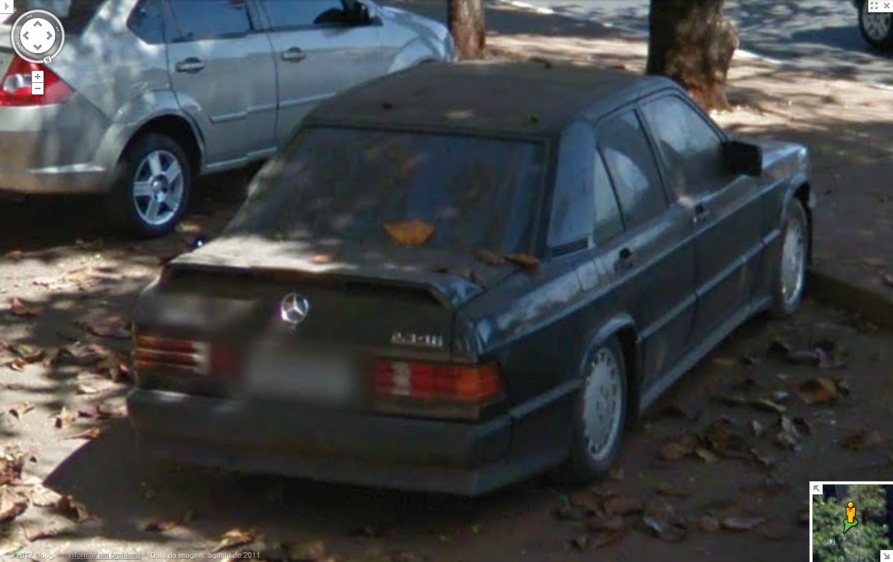 W201 190e 2.3 16 - abandonada em Brasília MB705Norte5-vi