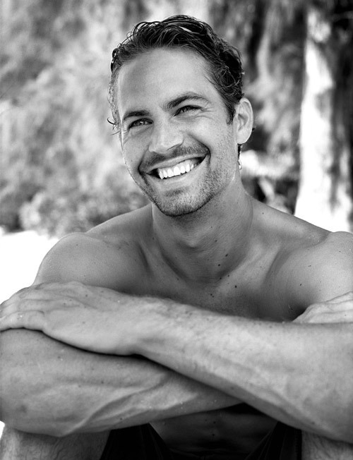 < Beautiful Actors Sie7e > - Página 8 Paul-Walker-3-paul-walker-10318099-500-652