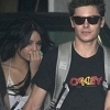 Le temps d'un café... Merci bien Msn ! |Pv-Aaron| Zac-Vanessa-zac-efron-and-vanessa-hudgens-10480464-100-100