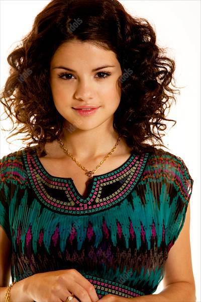 Галерия на Селена Sssel-selena-gomez-10496620-400-600