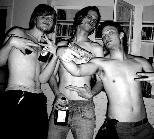 Pillados. Mmmmmmmmmmmmmmm-matthew-gray-gubler-10527410-600-544