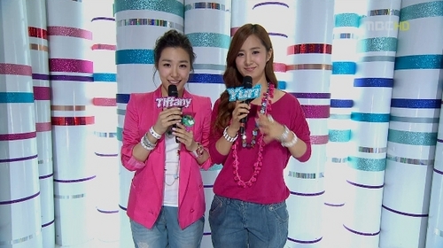 صور tiffany  Tiffany-Yuri-girls-generation-snsd-10891843-500-280