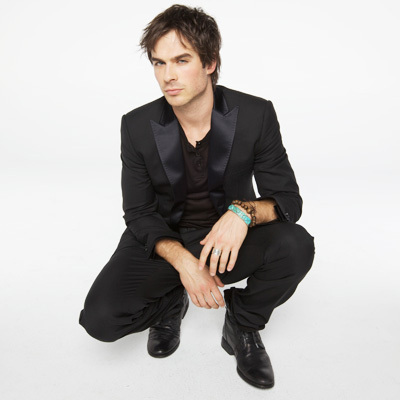 Vampire Diaries - Pictures -  3 Damon-ian-somerhalder-10998839-400-400