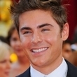 Personajes Pre-establecidos {Chicos} Zac-Efron-zac-efron-11075807-110-110