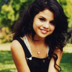 Brooklynn Moss SHINEE-ROX-selena-gomez-11158444-150-150