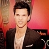 « La vie, c\\\'est comme la merde, ça pue et c\\\'est chiant. » FEDUCCINI Taylor-33-taylor-lautner-11252430-100-100