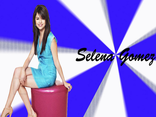 Selena Gomez Selena-gomez-pic-by-pearl-selena-gomez-11228906-500-375