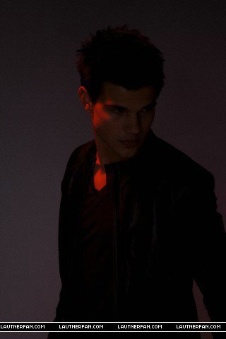 TayLor Lautner Taylor-Lautner-SNL-Photoshoot-Outtakes-taylor-lautner-11984065-320-480