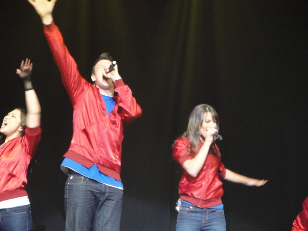 Concierto en Arizona GLEE-CONCERT-IN-PHOENIX-ARIZONA-MAY-15-2010-glee-12264687-1024-768