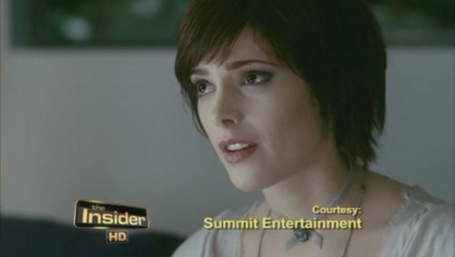 Ashley Greene - Sayfa 2 Eclipse-Official-Clip-Blood-is-Thicker-Than-Water-ashley-greene-12845114-500-283