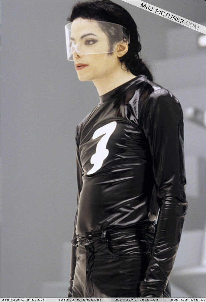 "COLECCION DE FOTOS DE SCREAM" Scream-michael-jackson-13156620-682-1000