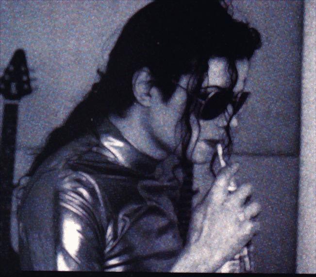 "COLECCION DE FOTOS DE SCREAM" Scream-michael-jackson-13156723-651-570