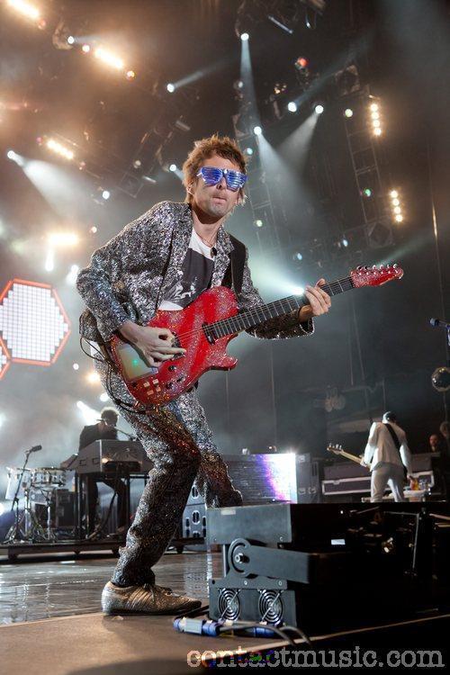 Matthew Bellamy - Page 2 MUSEMUSE-muse-13882903-500-750