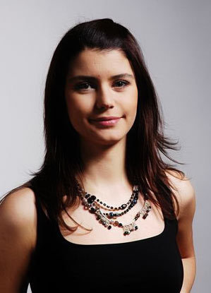 موسوعة صور سمر بطلة مسلسل العشق الممنوع Beren Saat Beren-saat-beren-saat-14083373-299-415