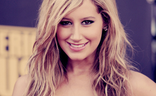  Ashley Tisdale Ashley-ashley-tisdale-14160860-500-308