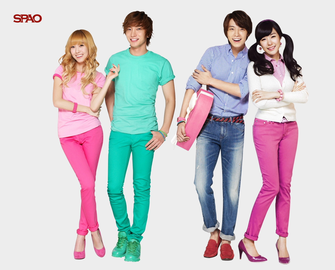 ازياء بناتية و اولادية ** ماركة Spao ** عرض فرق كورية  SPAO-Couple-super-junior-14124778-1156-930