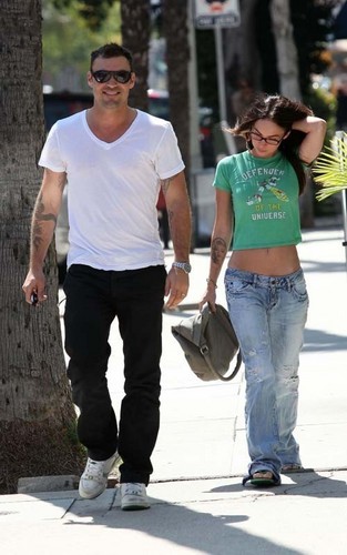 Megan & Brian out in Sherma Oaks Megan-Brian-out-in-Sherman-Oaks-megan-fox-14224144-313-500